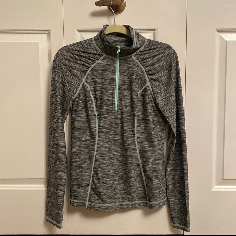 Athletic quarter zip long sleeve
